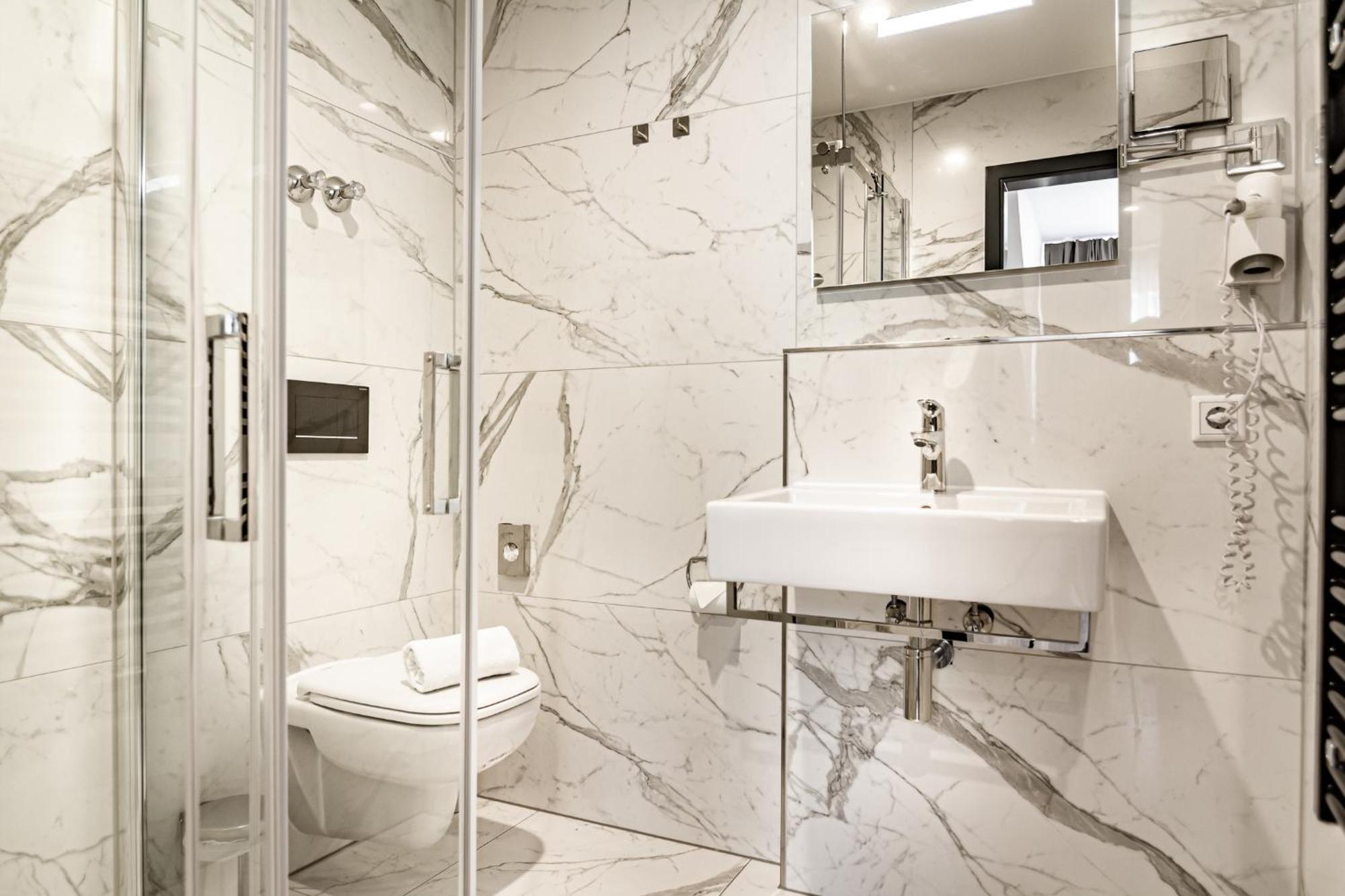 Sleep Inn Duesseldorf Стая снимка