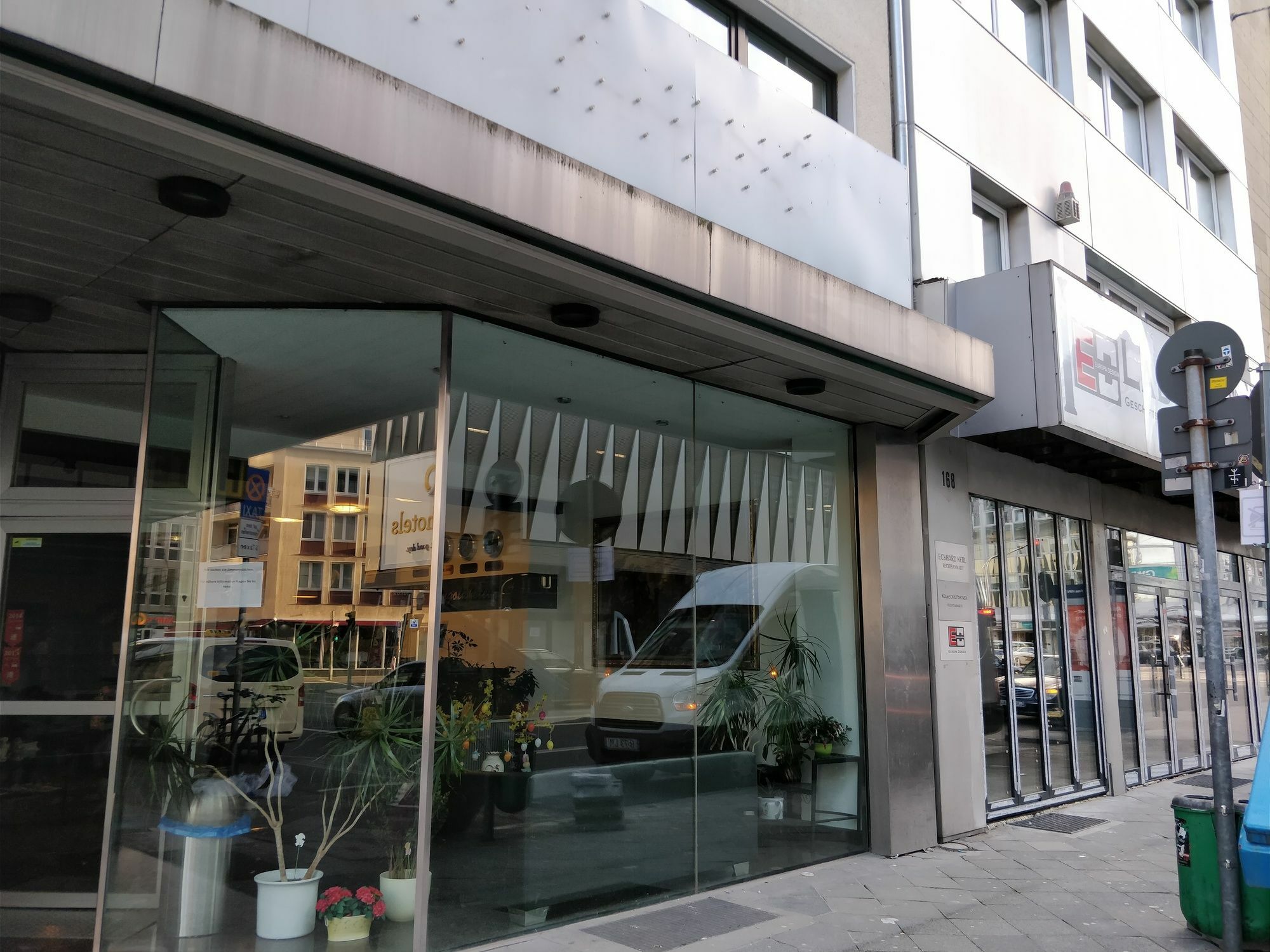 Sleep Inn Duesseldorf Екстериор снимка